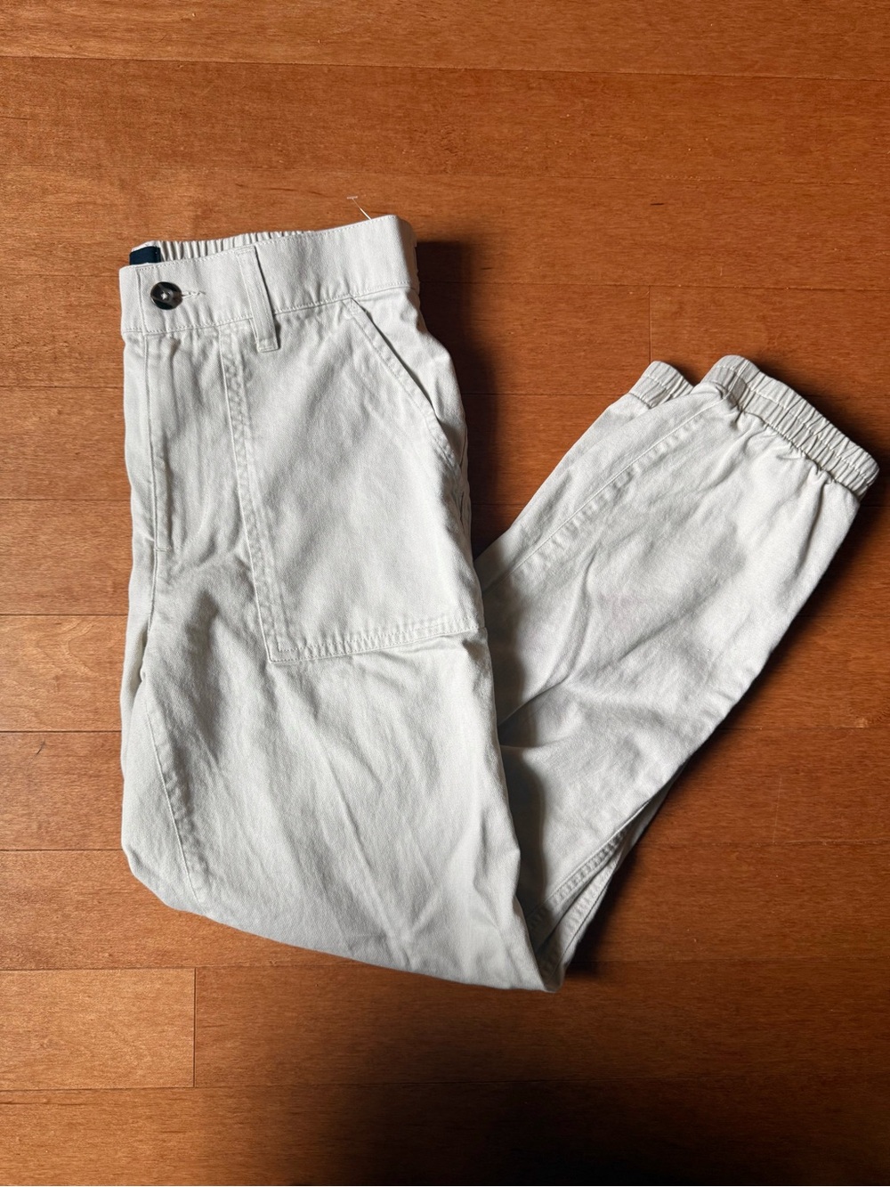 GAP Women's Cargo Jogger Pants in Off-White